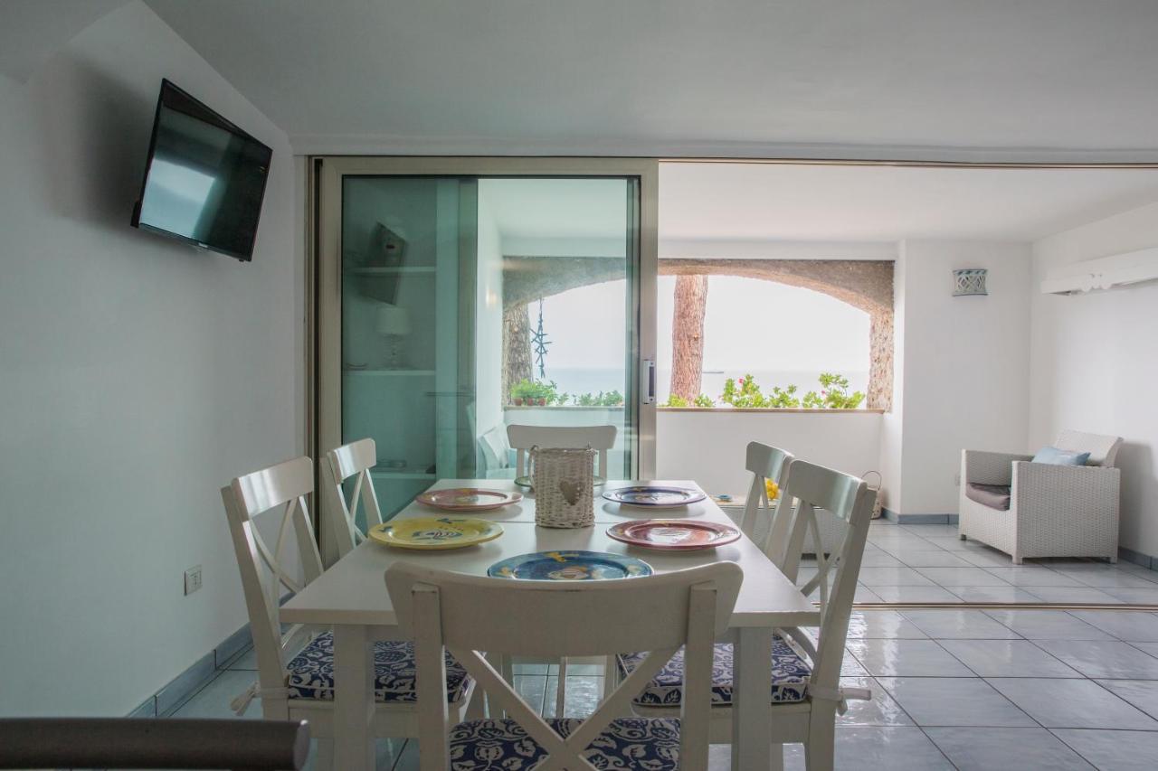 Luxurious Apartment By The Sea Виетри Экстерьер фото